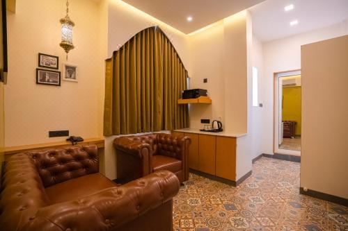 Ra Residence - Agarwal Group of HotelsSuperior King Room
