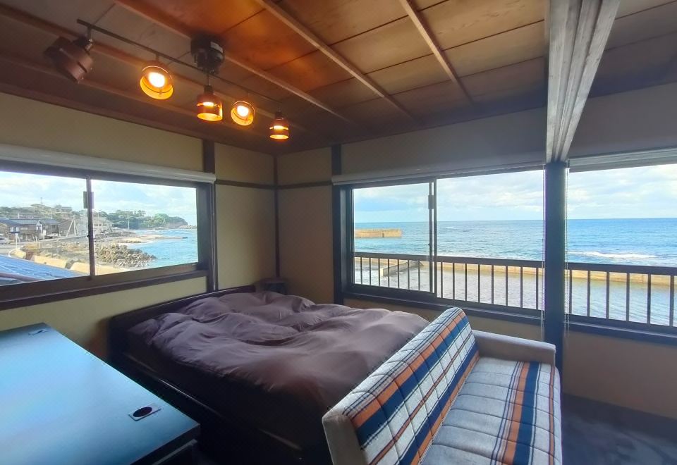 ?3 Seconds To The Sea? [25 Minutes By Car To Ine's Funaya] Spectacular Ocean View Bbq Rental House