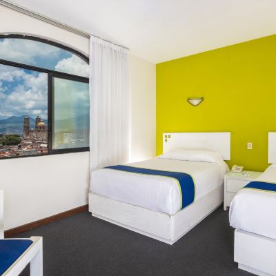 標準房， 2 張雙人床 莫雷利亞快捷景觀酒店 - 阿里瓦酒店集團優惠