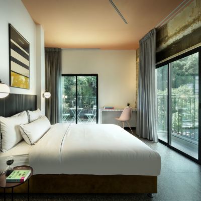 Suite With Two Balconies Pixel - an Autonomous Hotel by Loginn Promo Code