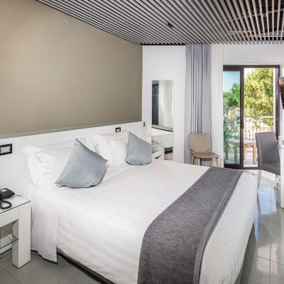 Superior Room ( + Terzo Letto) Hotel Monaco Promo Code