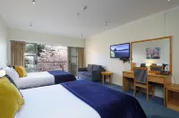 Saxton Lodge Motel Hotel di 