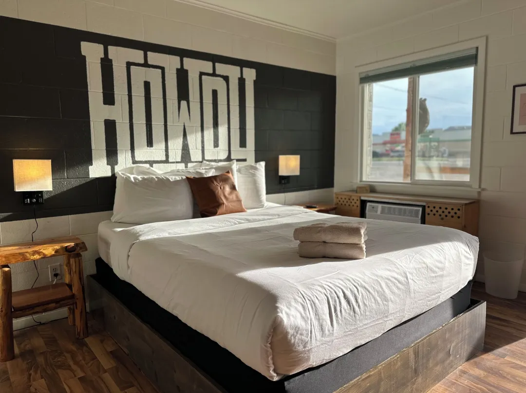 Elk Antler Inn - Thermopolis, WY
