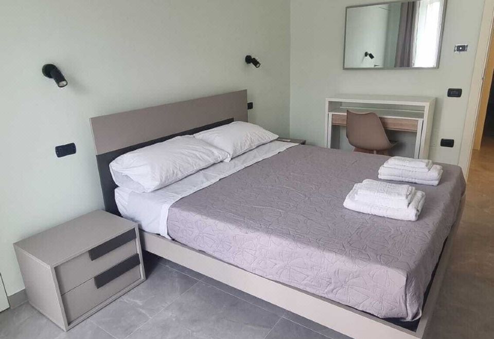 海景舒适四人间 - 带阳台