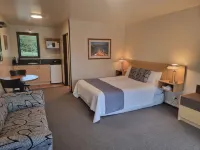 Broadway Motel Hotele w: 