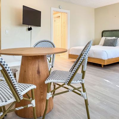 Studio Suite 2 Queen Beds Ocean Lodge Promo Code