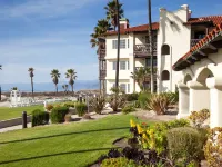 Zachari Dunes on Mandalay Beach, Curio Collection by Hilton Hotels in Oxnard