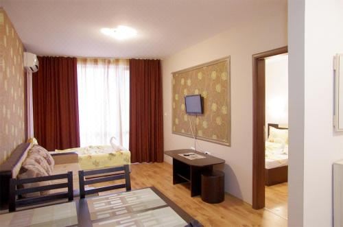 一卧室公寓（带阳台）