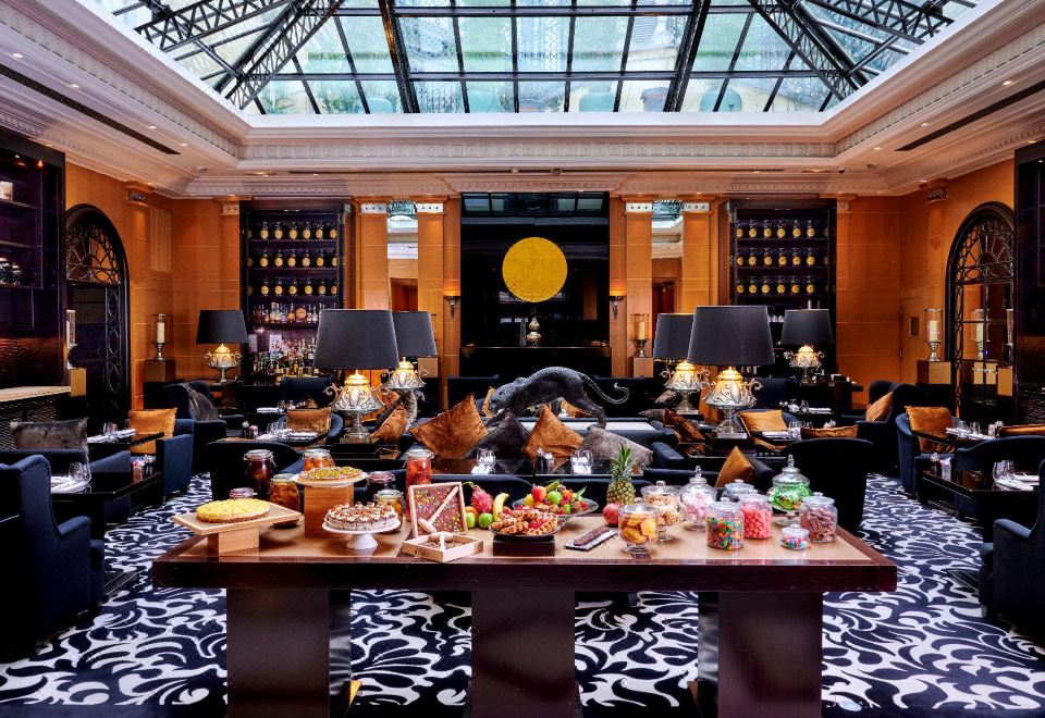 Hyatt Paris MadeleineDeluxe King Room With View