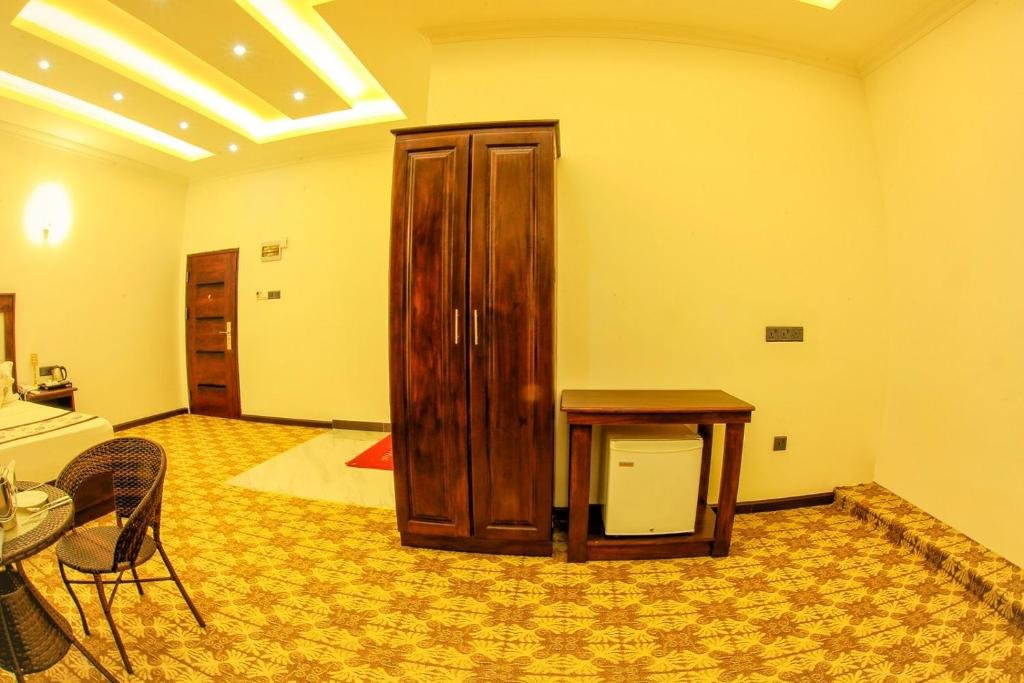 特大床套房带阳台