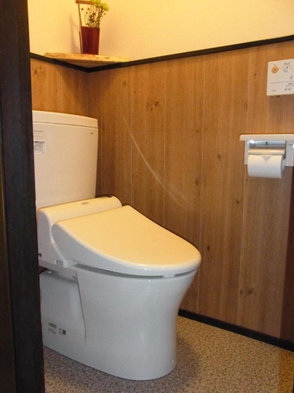 日式房10帖（带厕所和淋浴）