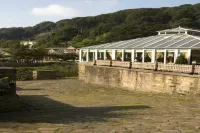 Premier Inn Halifax South Hotel