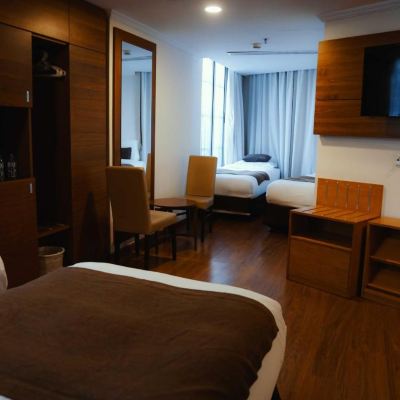 Deluxe Quadruple Room Noor Al Thuraya Ajyad Promo Code