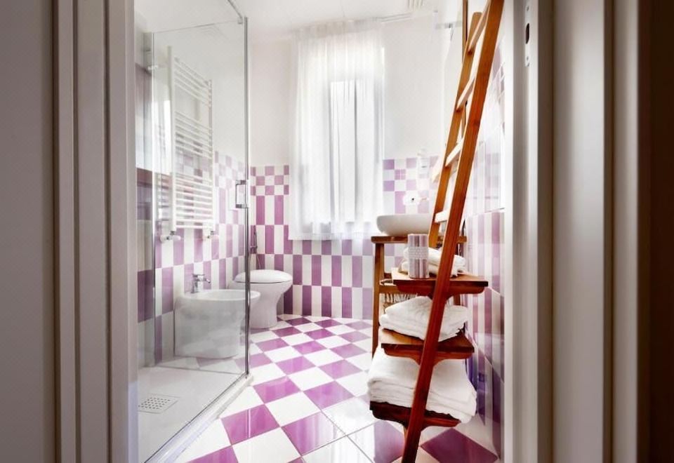 Deluxe Twin Room with Hill View