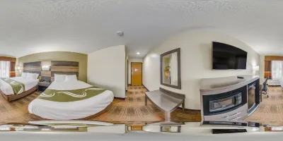 AmericInn by Wyndham Fort Atkinson Hotels in 