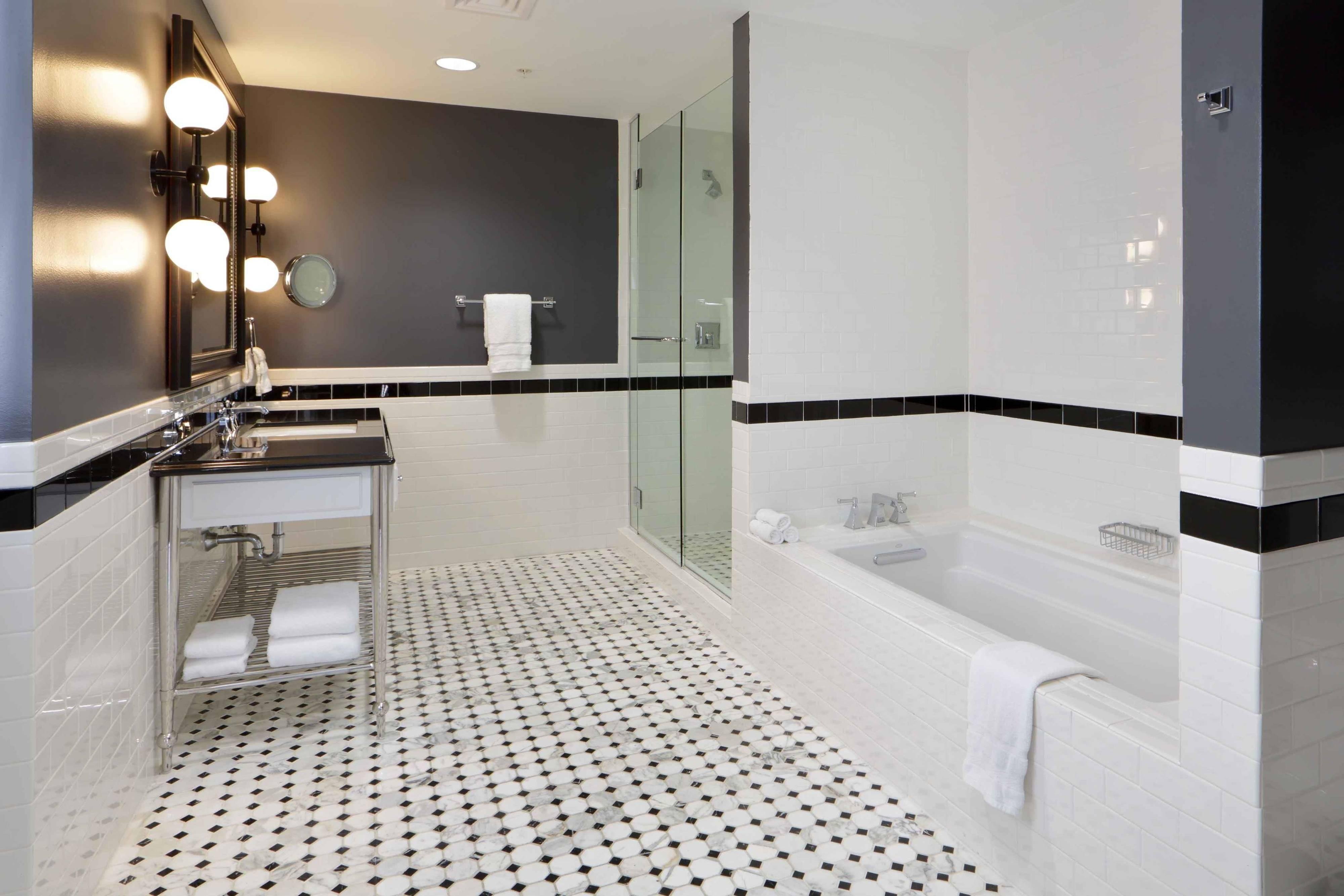 精致特大床套房