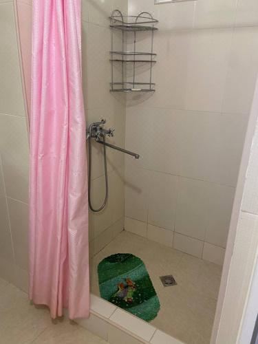 家庭间 - 带淋浴