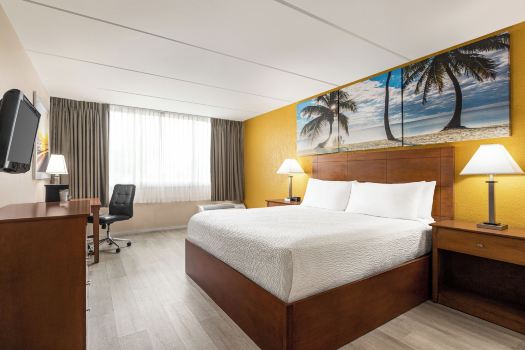 EnVision Hotel Miami International Airport