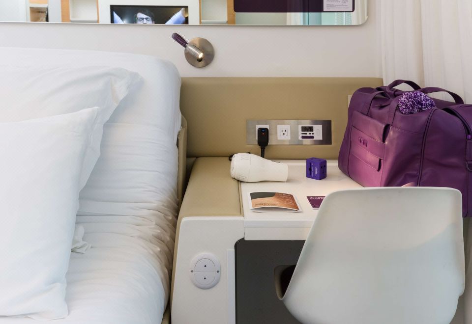 Yotel New York Times SquarePremium Queen Room