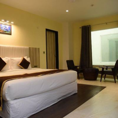 Club Room Hotel Broadway Promo Code