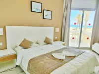 Hotel Neptunia Skanes Hotele w: 
