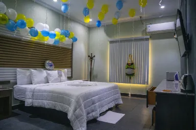 Crown Hotel Piarco Hotele w: 