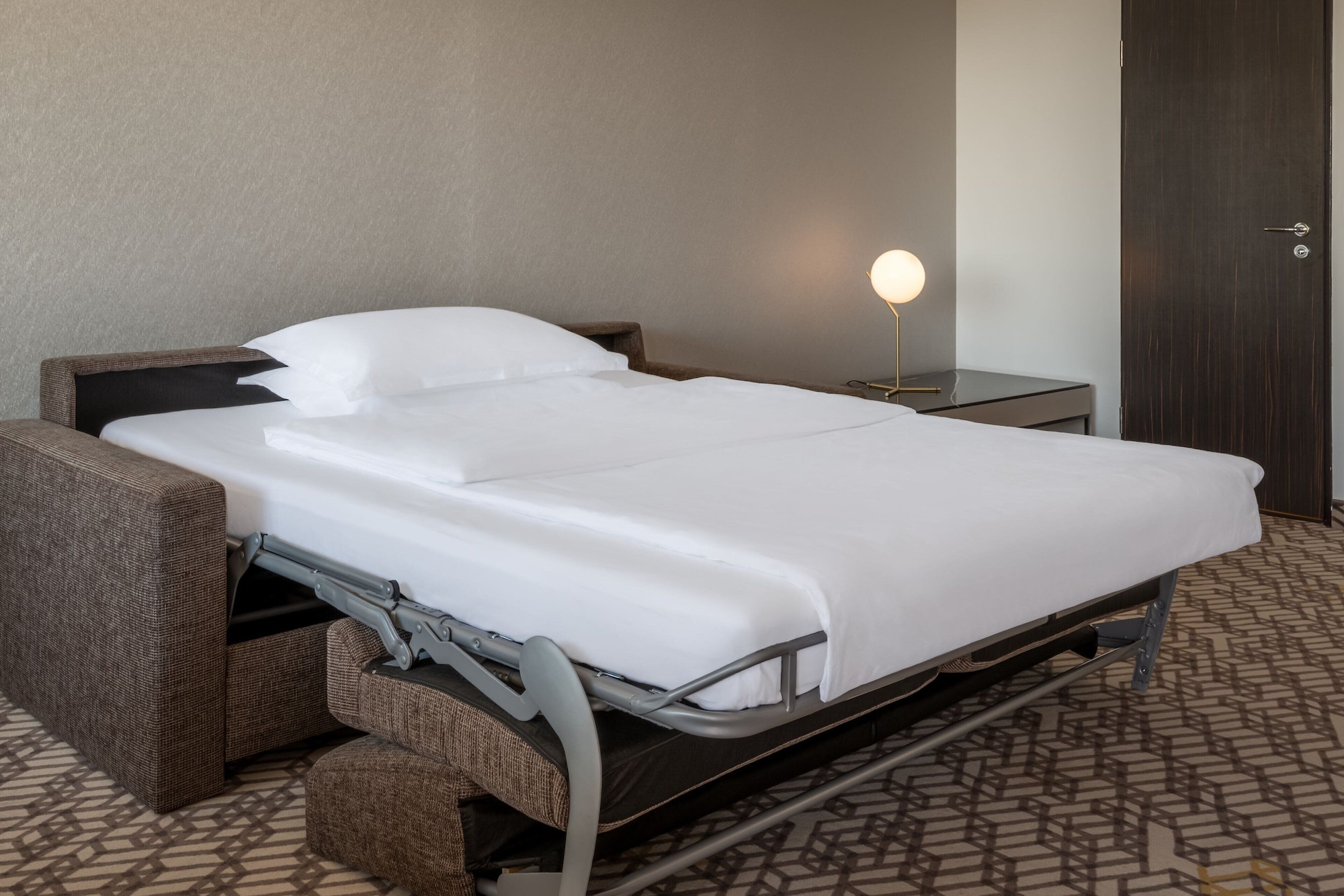 高级特大床套房 - 带梳化床