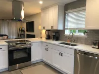 Luxury Newly Remodeled 3 Bedroom Duplex Unit