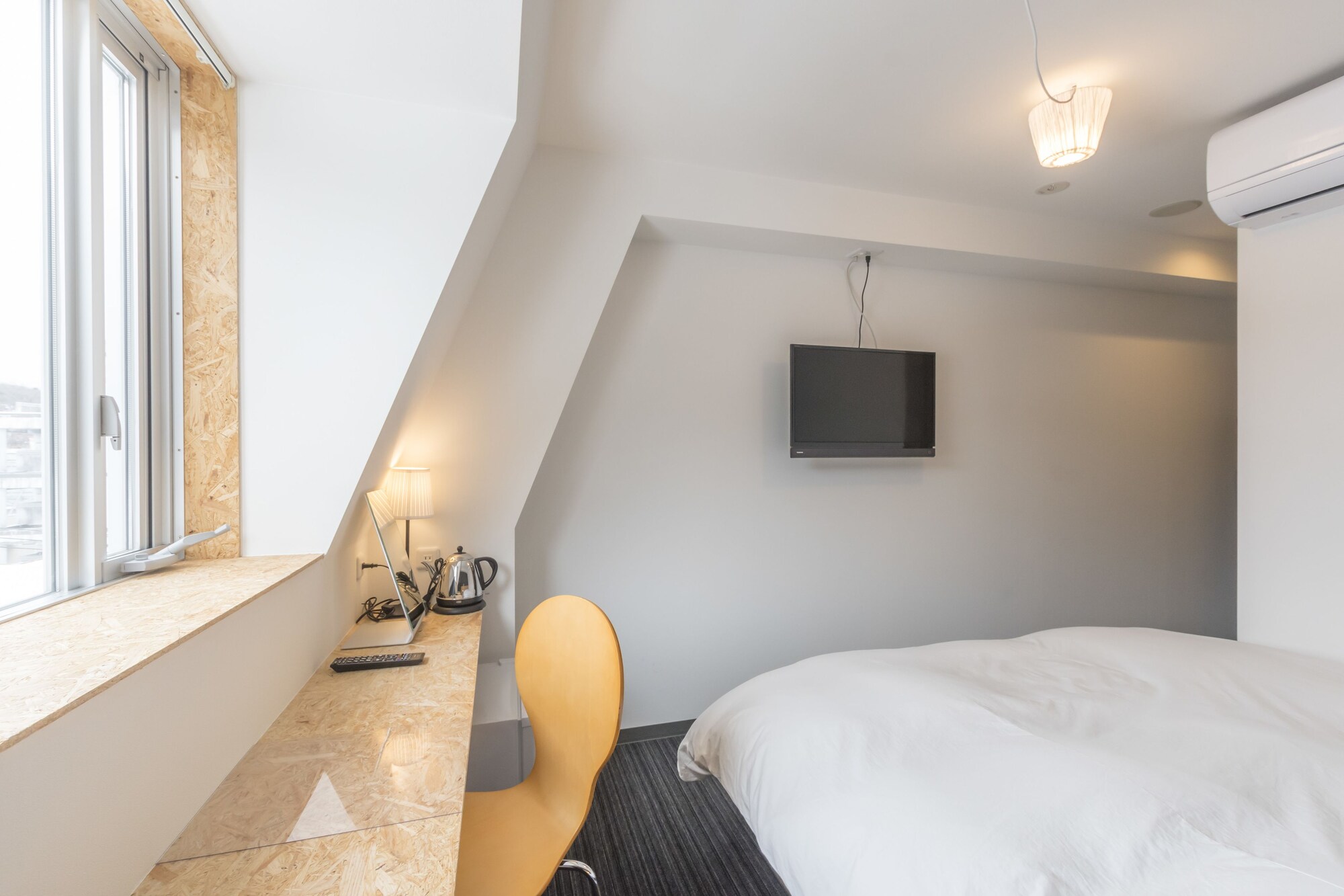 双人房（1张双人床，顶层）