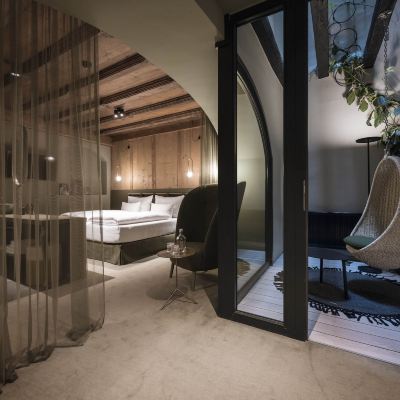 Studio Suite Altstadthotel Weisses Kreuz Promo Code