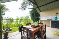 Caprivi Mutoya Lodge and Campsite Hotel di 