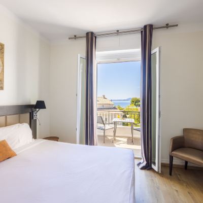 Standard Double Room with Balcony and Partial Sea View Hôtel La Villa Cap D’Antibes Promo Code