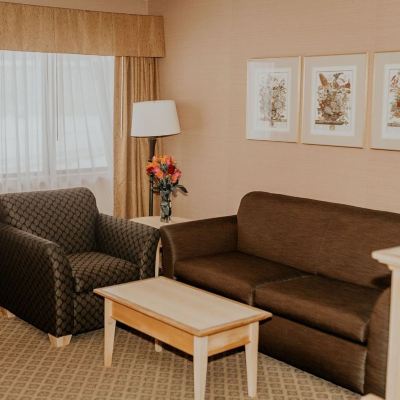 King Suite With Sofa Bed And Hot Tub Wallace Inn Promo Code