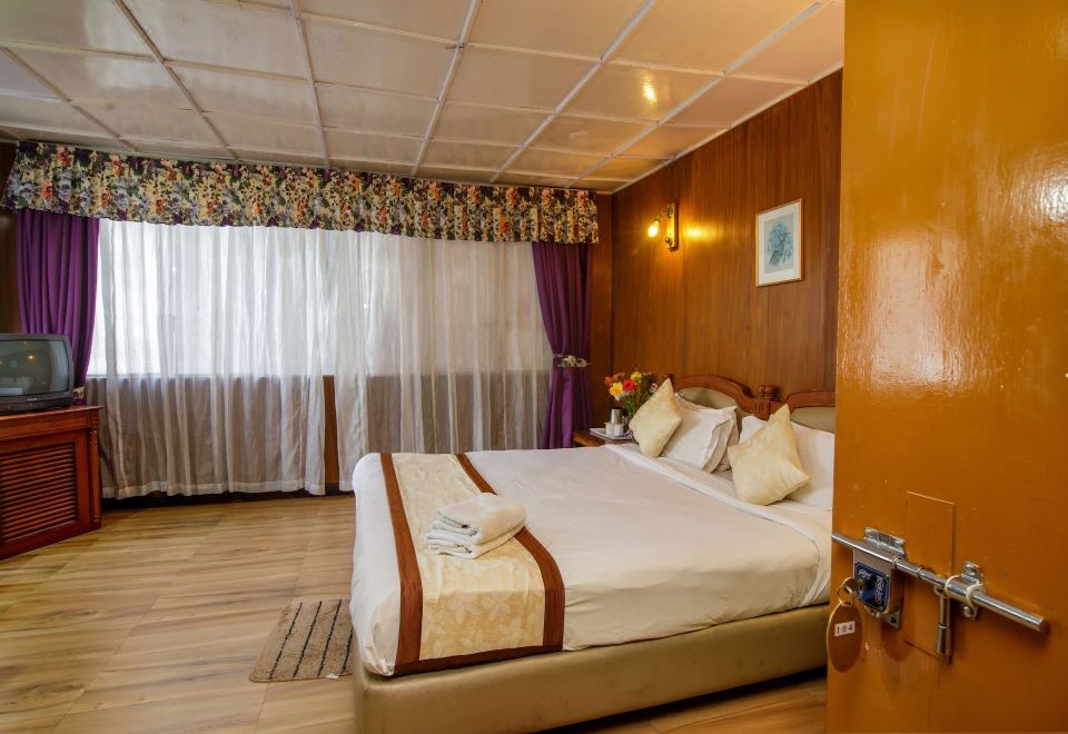 豪华双人房， 1 间卧室