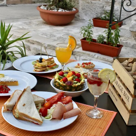 Heritage Palace Varos - Mag Quaint & Elegant Boutique Hotels
