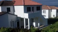 Calm and rest combined with well-being with great views of the mountain and sea Hotels in Pico