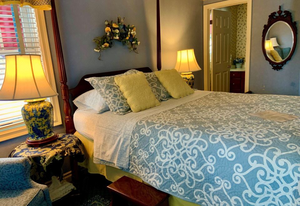 经典客房， 一大床 （海丁香）