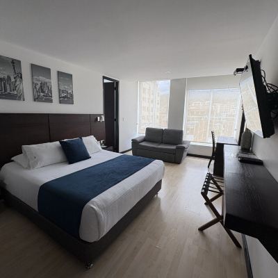 Standard Queen Room Hotel H53 Promo Code
