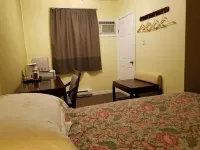 7 West Motel Hotels in Lanark County