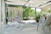 Alekos Luxury Suites Free 24h Transportation from - to Airport Hotels in 
