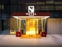 Si Hotel Hotels in 