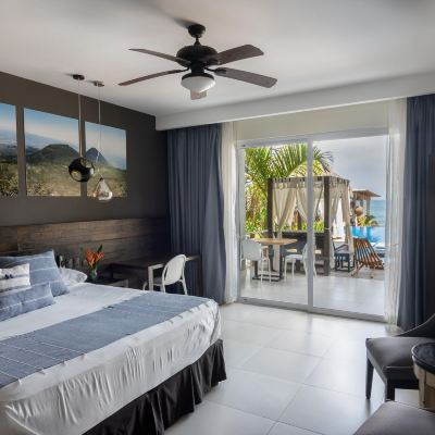 Premium Single Room, 1 King Bed, Balcony, Ocean View Hotel Palo Verde Promo Code
