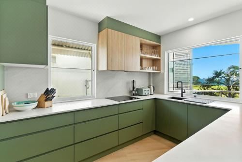 Unit 2 Beach Gallery Apartment