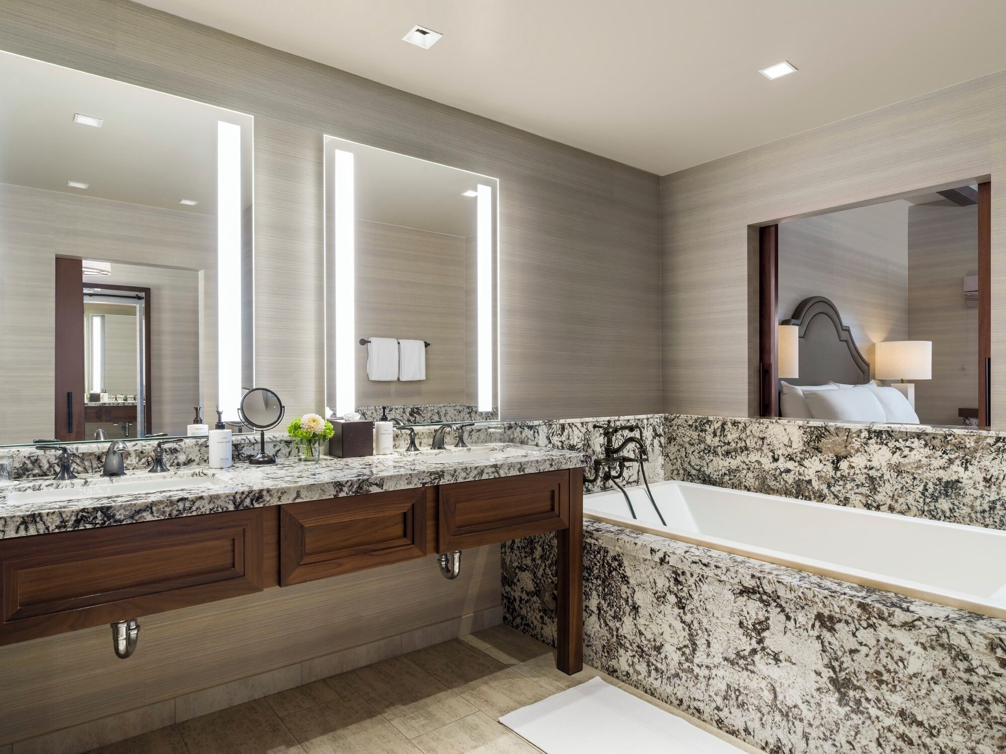 托斯卡纳特大床