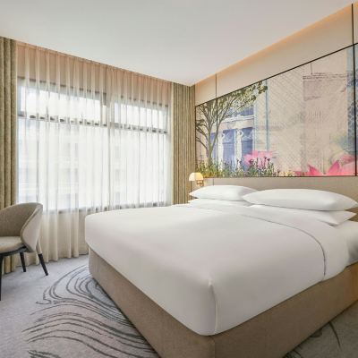 可使用俱樂部休息室，尊貴套房，1 張特大床，塔樓 西貢喜來登酒店優惠