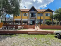 Merlo Trail Lodge Hotels in 
