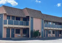 Oasis Inn & Suites