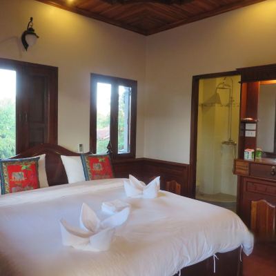 Deluxe Double Room with Courtyard View