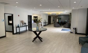 Holiday Inn Express Hotel & Suites Hermosa Beach by IHG - Housity