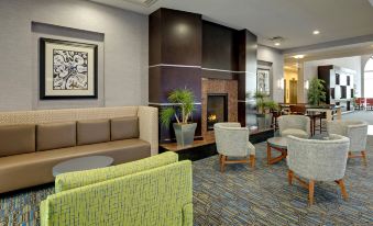 Holiday Inn Express & Suites Nashville-Opryland